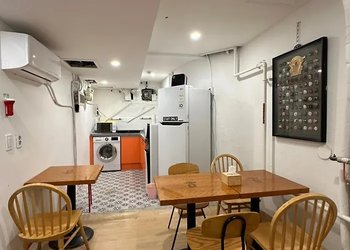 仁寺洞r旅舍 首爾
